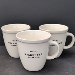 Starbucks 2009 New Bone China Set Of 3 Large White Coffee Mugs.